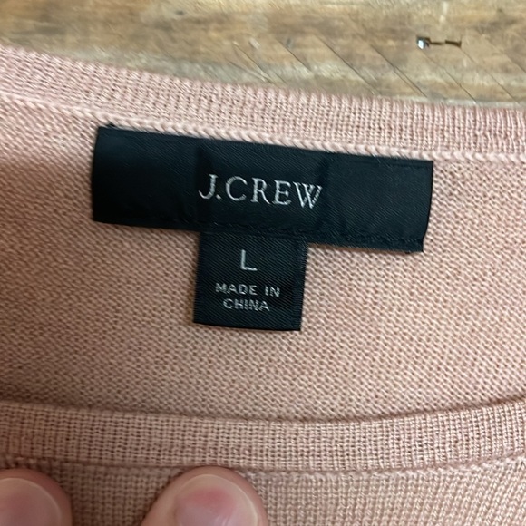 J.Crew size large pink crewneck lightweight 100% merino wool sweater - Picture 3 of 7